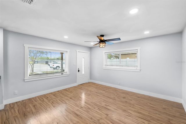 3712 N CLEARFIELD AVENUE, Tampa, FL 33603