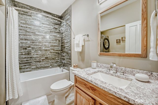 35006 SE Brinkley Street, Snoqualmie, WA 98065