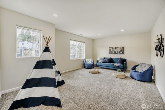 35006 SE Brinkley Street, Snoqualmie, WA 98065