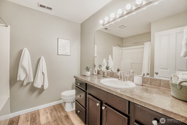 35006 SE Brinkley Street, Snoqualmie, WA 98065