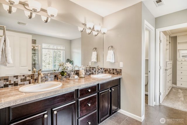 35006 SE Brinkley Street, Snoqualmie, WA 98065