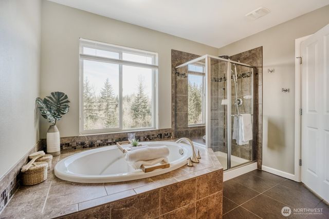 35006 SE Brinkley Street, Snoqualmie, WA 98065