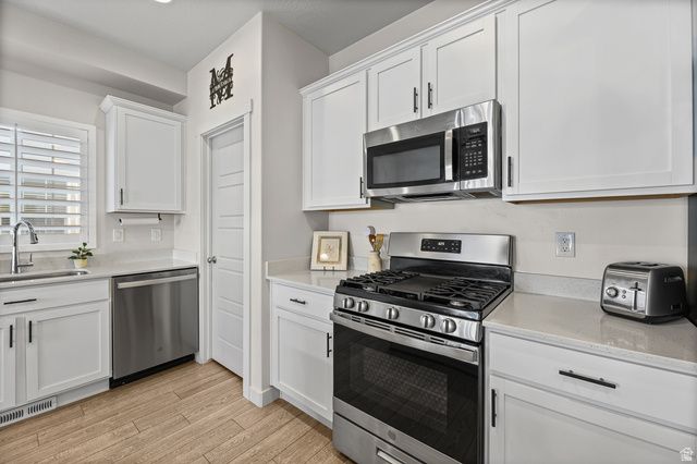 1690 S PREVEDEL DR, West Haven, UT 84401