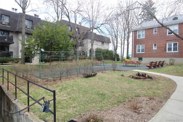 101 N Broadway 2B2, White Plains, NY 10603