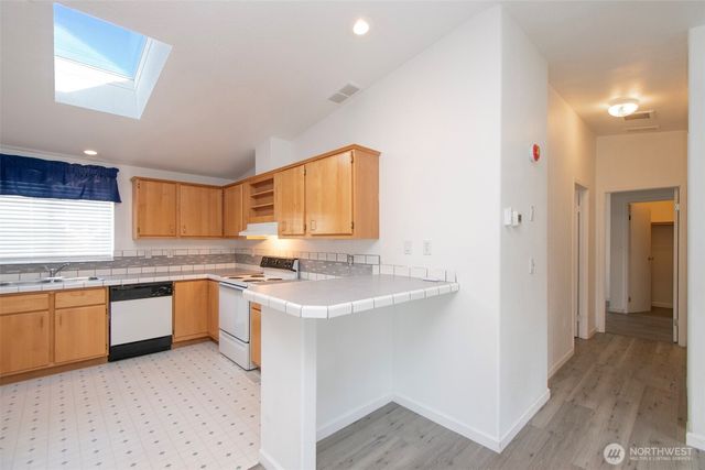 642 N 7th Avenue, Sequim, WA 98382