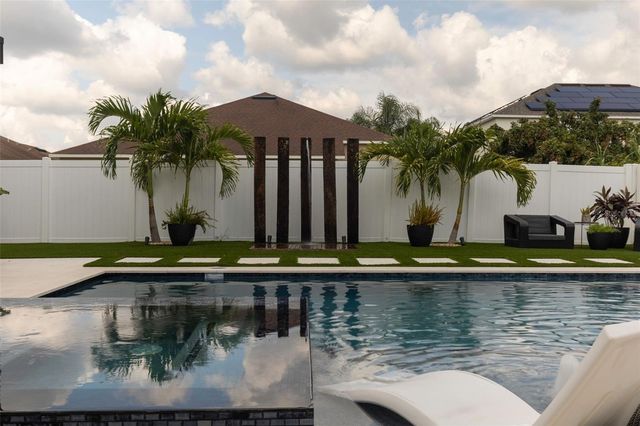 526 FIRST CAPE CORAL DRIVE, Winter Garden, FL 34787