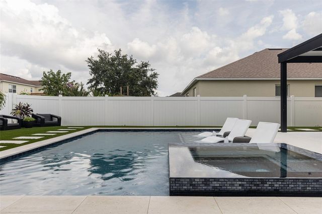 526 FIRST CAPE CORAL DRIVE, Winter Garden, FL 34787