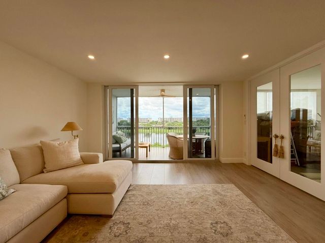 3150 N Course Lane 501, Pompano Beach, FL 33069