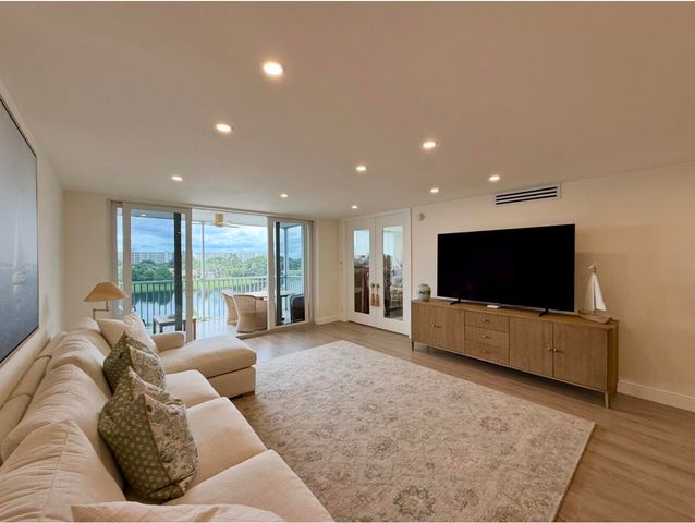 3150 N Course Lane 501, Pompano Beach, FL 33069