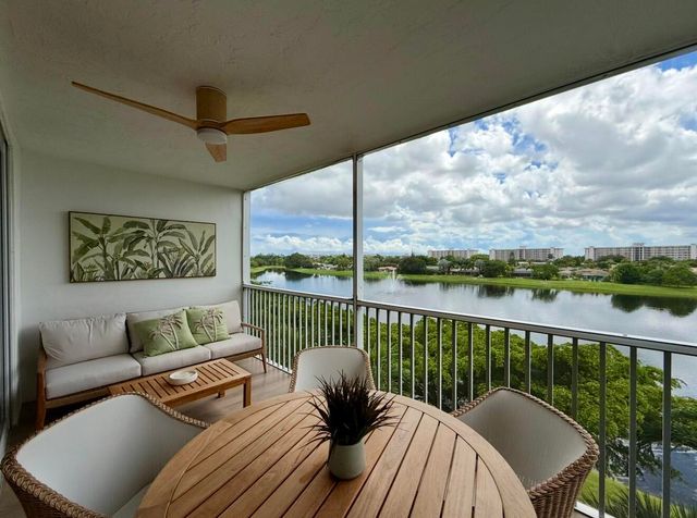 3150 N Course Lane 501, Pompano Beach, FL 33069