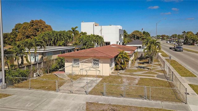 799 E 30th St, Hialeah, FL 33013