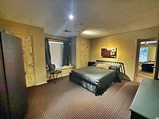 1710 Dorchester Drive, Nichols Hills, OK 73120