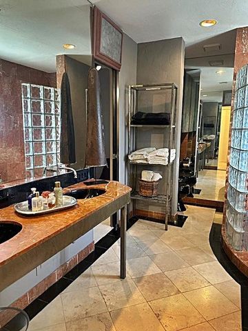 1710 Dorchester Drive, Nichols Hills, OK 73120