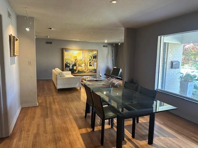 1710 Dorchester Drive, Nichols Hills, OK 73120