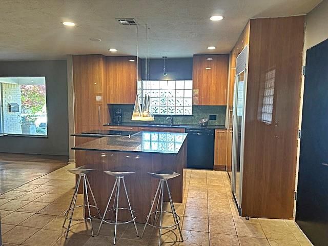 1710 Dorchester Drive, Nichols Hills, OK 73120