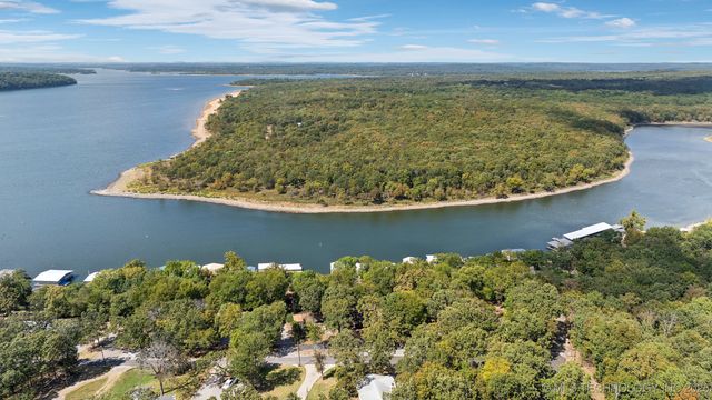 3192 W Hickory Hills Drive, Hulbert, OK 74441