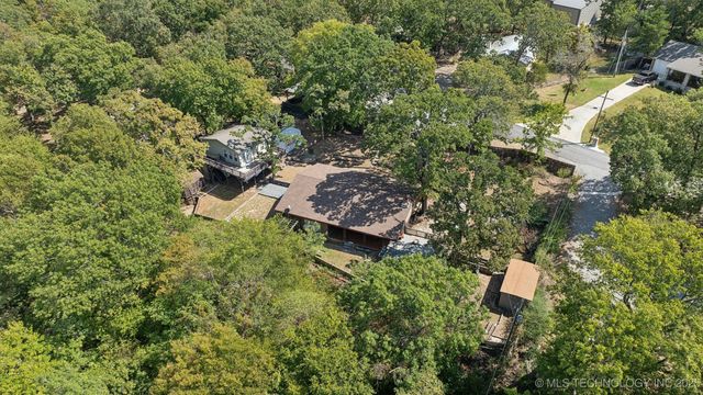 3192 W Hickory Hills Drive, Hulbert, OK 74441