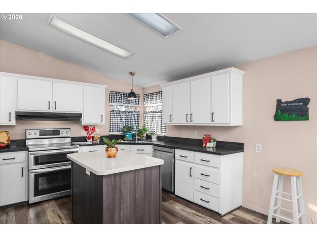 4055 ROYAL Ave 93, Eugene, OR 97402