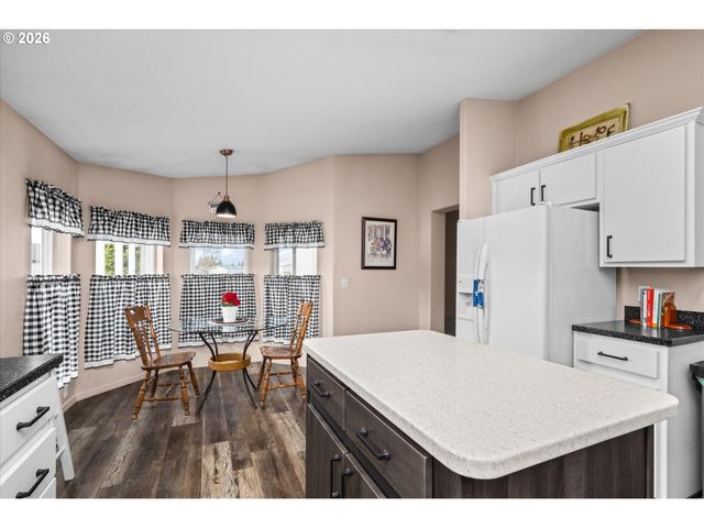 4055 ROYAL Ave 93, Eugene, OR 97402