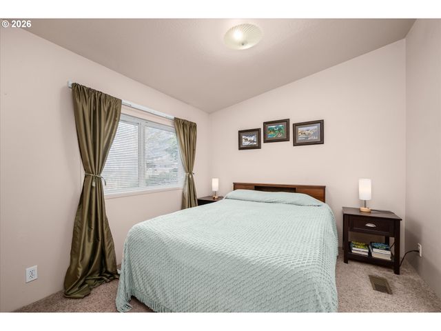 4055 ROYAL Ave 93, Eugene, OR 97402