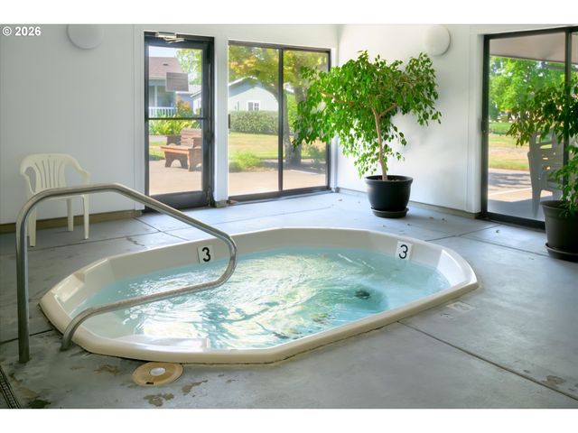 4055 ROYAL Ave 93, Eugene, OR 97402