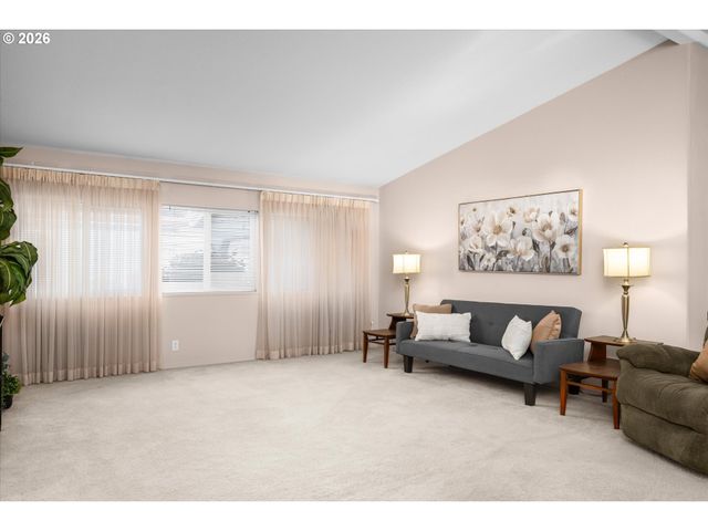 4055 ROYAL Ave 93, Eugene, OR 97402