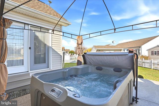 17938 CONSTITUTION CIR, Hagerstown, MD 21740