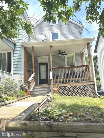 2917 MILLS AVE NE, Washington, DC 20018