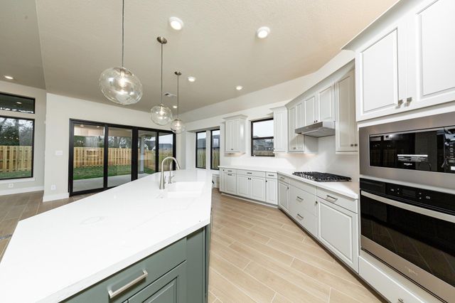 1915 Langford Street, Montgomery, TX 77316