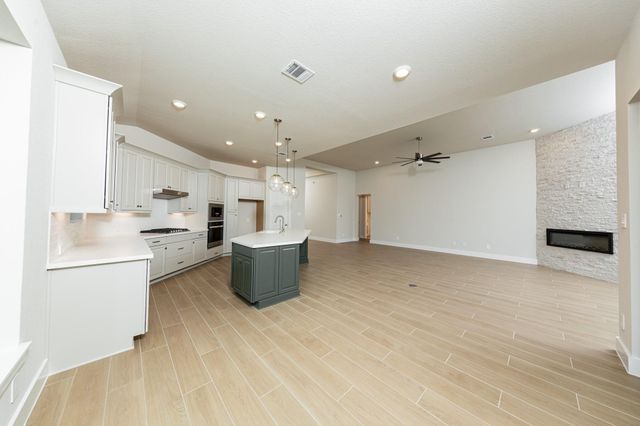 1915 Langford Street, Montgomery, TX 77316