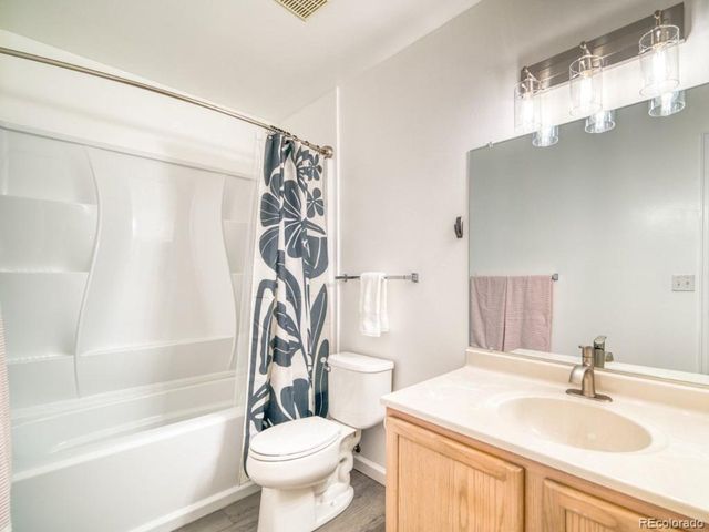 8438 Thunder Ridge Way 101, Highlands Ranch, CO 80126