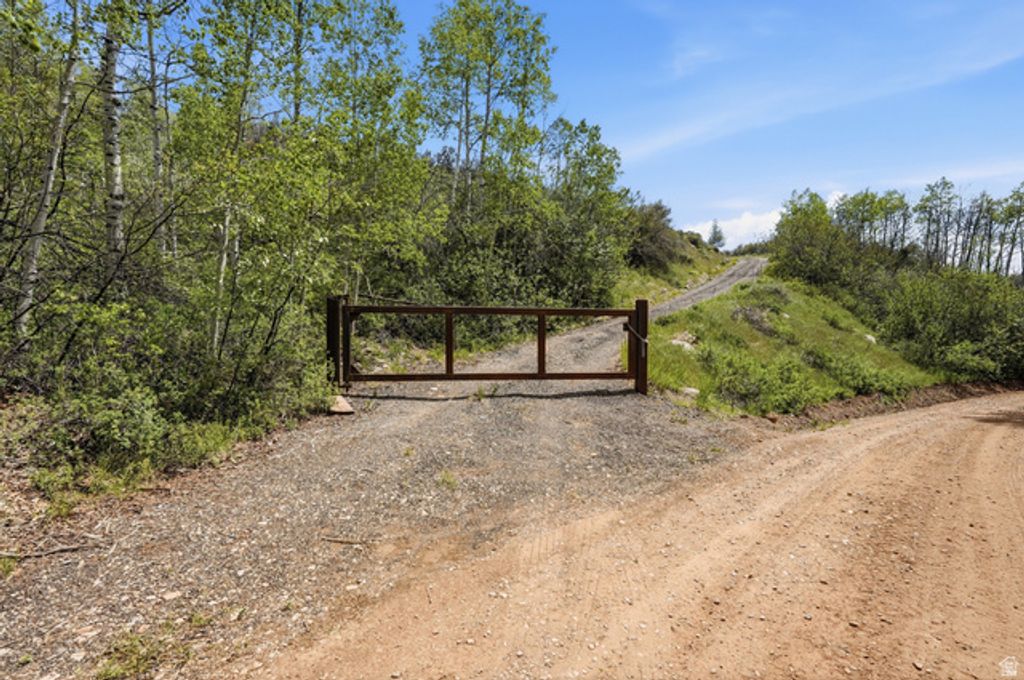 Image 68 of property listing at 6 BEAVER SPRINGS RANCHEROS, Oakley, UT 84055
