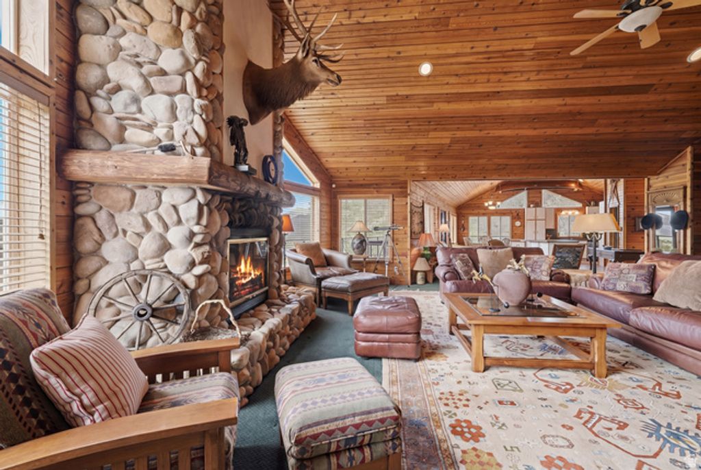 Image 9 of property listing at 6 BEAVER SPRINGS RANCHEROS, Oakley, UT 84055