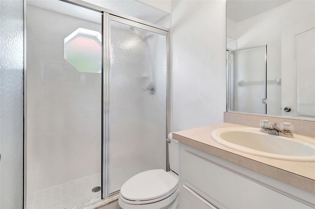 6856 NE 61ST AVENUE ROAD, Silver Springs, FL 34488