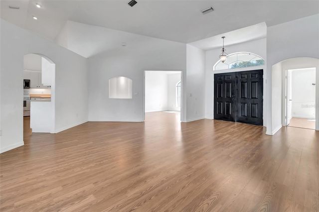 6856 NE 61ST AVENUE ROAD, Silver Springs, FL 34488