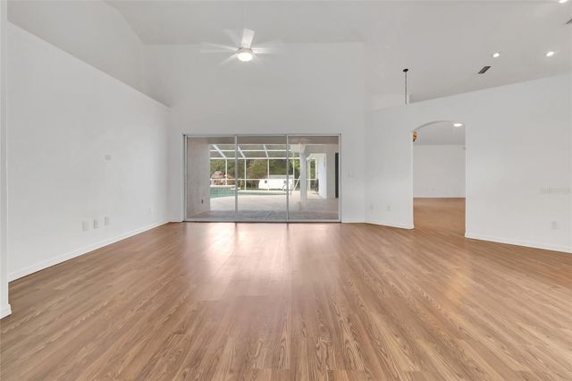 6856 NE 61ST AVENUE ROAD, Silver Springs, FL 34488
