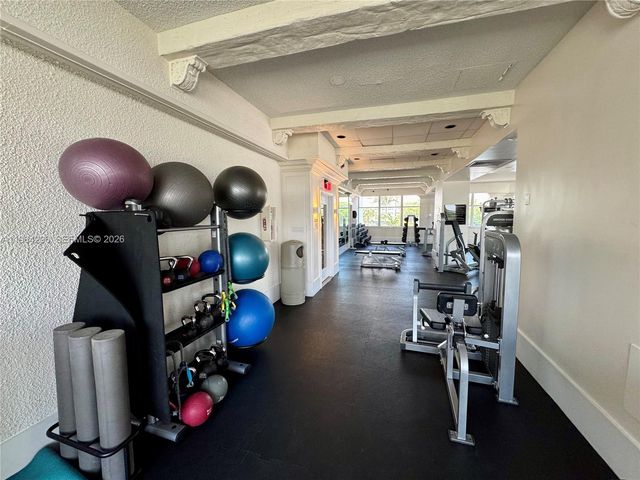 18011 Biscayne Blvd 1802, Aventura, FL 33160