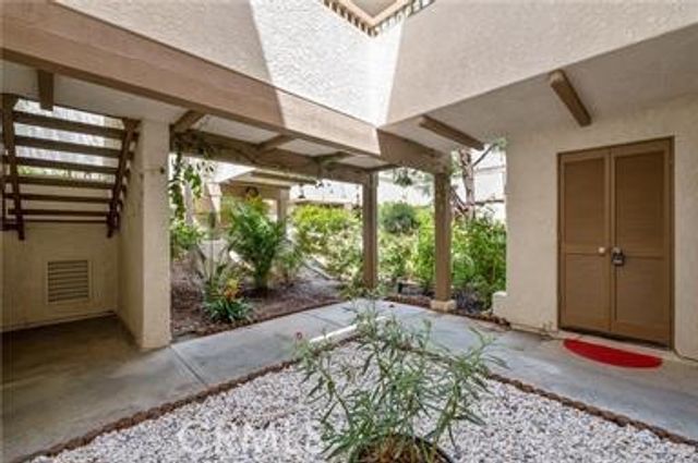 23332 Coso, Mission Viejo, CA 92692