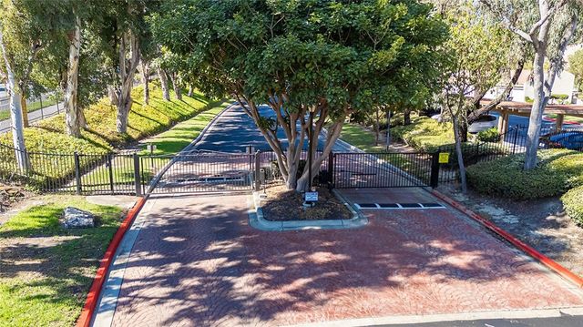 23332 Coso, Mission Viejo, CA 92692