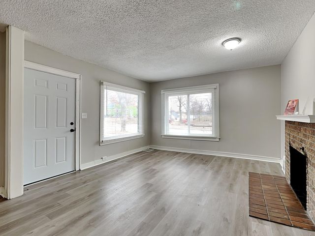 3601 Thomas Avenue N, Minneapolis, MN 55412