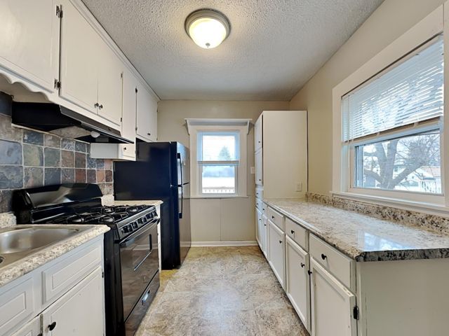 3601 Thomas Avenue N, Minneapolis, MN 55412