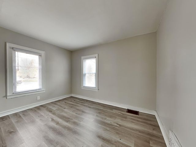 3601 Thomas Avenue N, Minneapolis, MN 55412