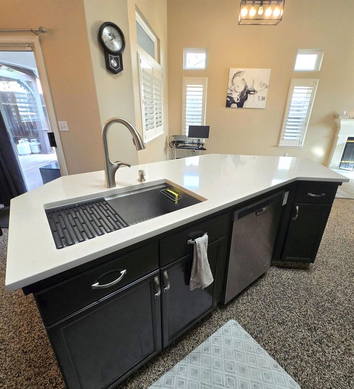 Image 12 of property listing at 2230 E Ryan Avenue, Fresno, CA 93720