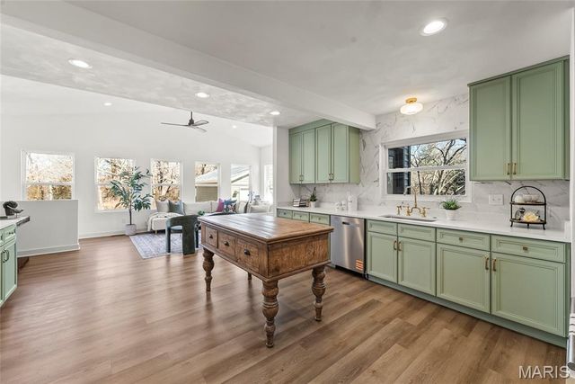 725 Randle Street, Edwardsville, IL 62025