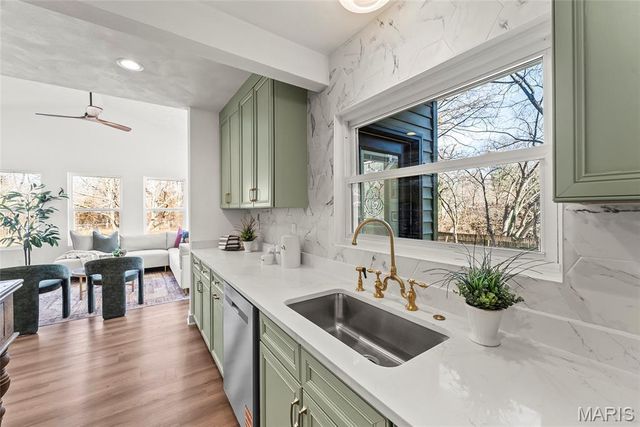 725 Randle Street, Edwardsville, IL 62025