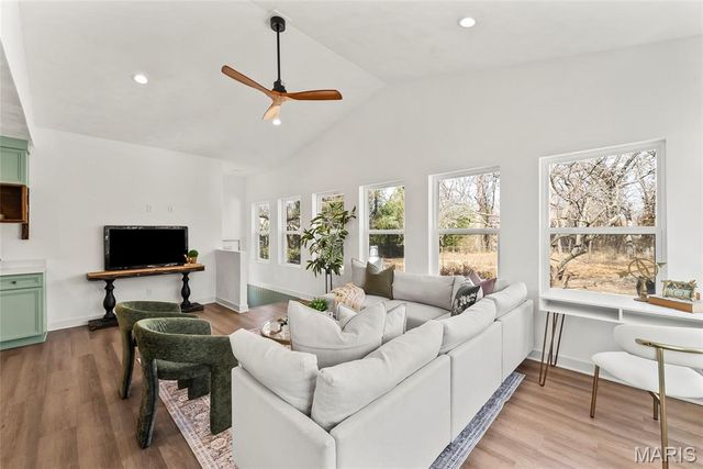 725 Randle Street, Edwardsville, IL 62025