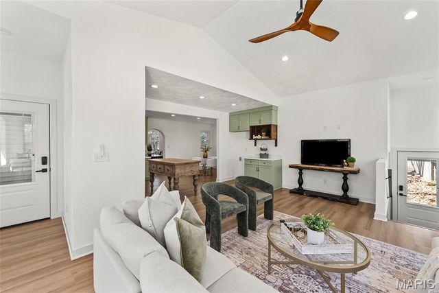 725 Randle Street, Edwardsville, IL 62025