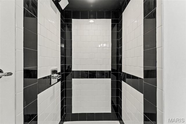 725 Randle Street, Edwardsville, IL 62025