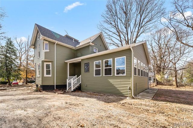 725 Randle Street, Edwardsville, IL 62025