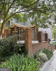 554 Centennial Lane NW, Atlanta, GA 30313
